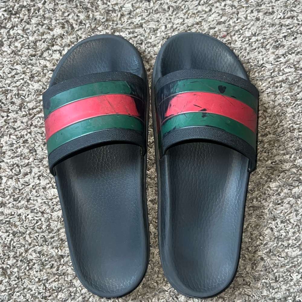 GUCCI slides